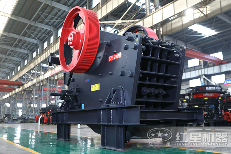 打鵝卵石用什么破碎機？全套設備多少錢一套